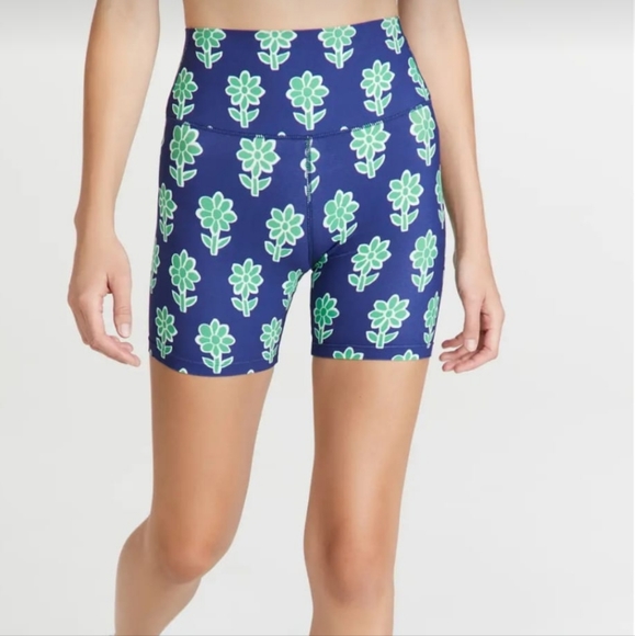 RHODE - Short & Top - Picture 5 of 10